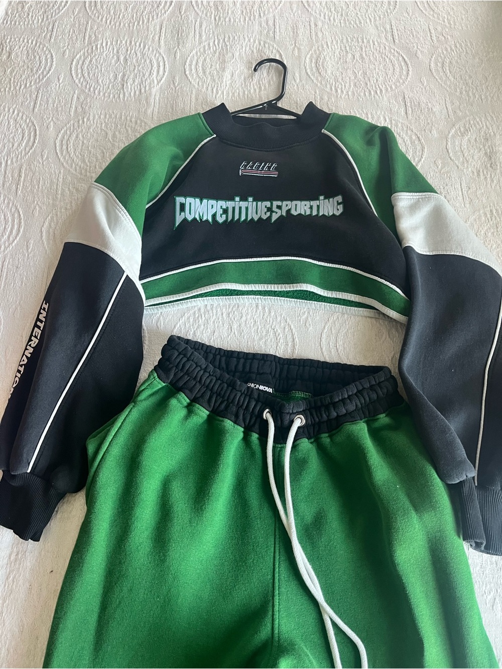 Fashion Nova Green, Black & White 'Competitive Sporting' Cropped Sweatshirt